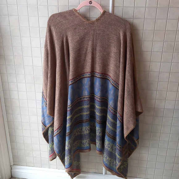 Large lightweight wrap - Picture 2 of 3